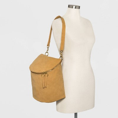 Universal Thread Shoulder Bucket Bag With Detachable Strap In Yellow