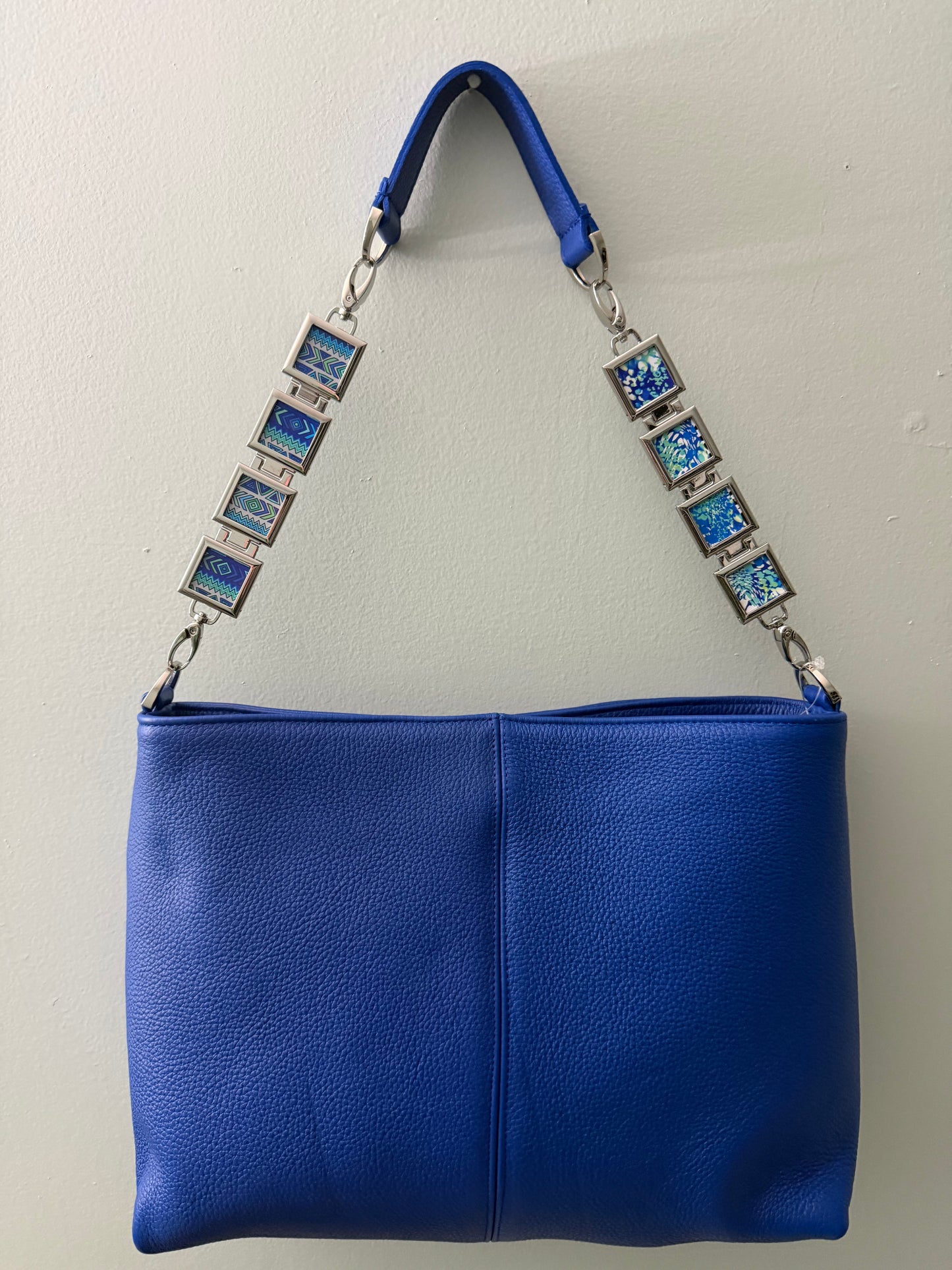 Vanna Luu Blue Leather Shoulder Bag Removable Lockets Strap USA Made