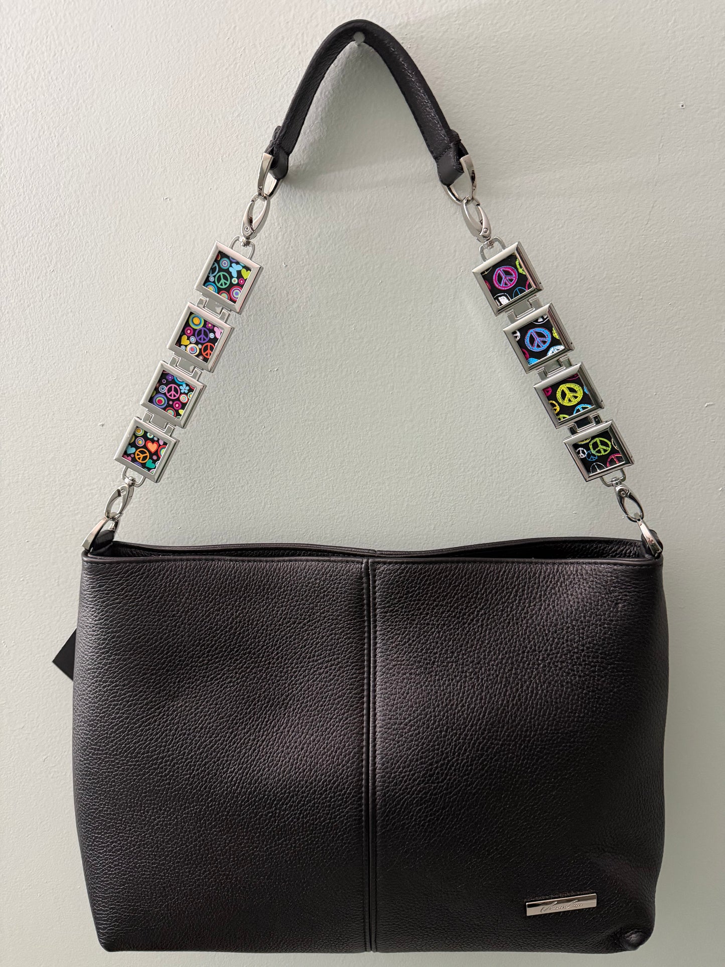 Vanna Luu Black Leather Shoulder Bag Removable Lockets Strap USA Made