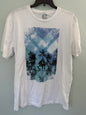 Front view of APT. 9 men's white tropical palm tree graphic t-shirt, size Extra Large brand new with tags. 