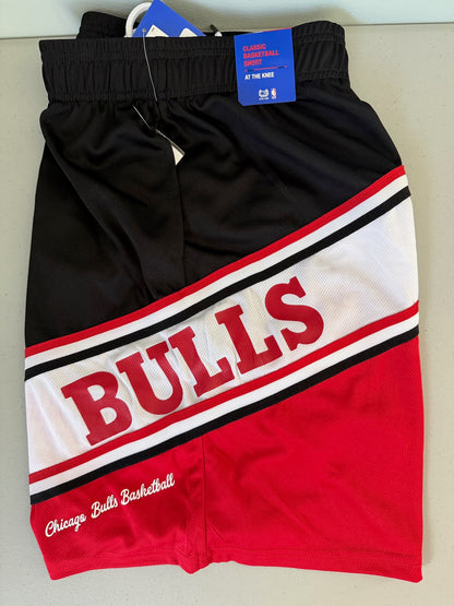 Close-up of the screen printed Chicago Bulls basketball cursive script and stylized Bulls typography layout.